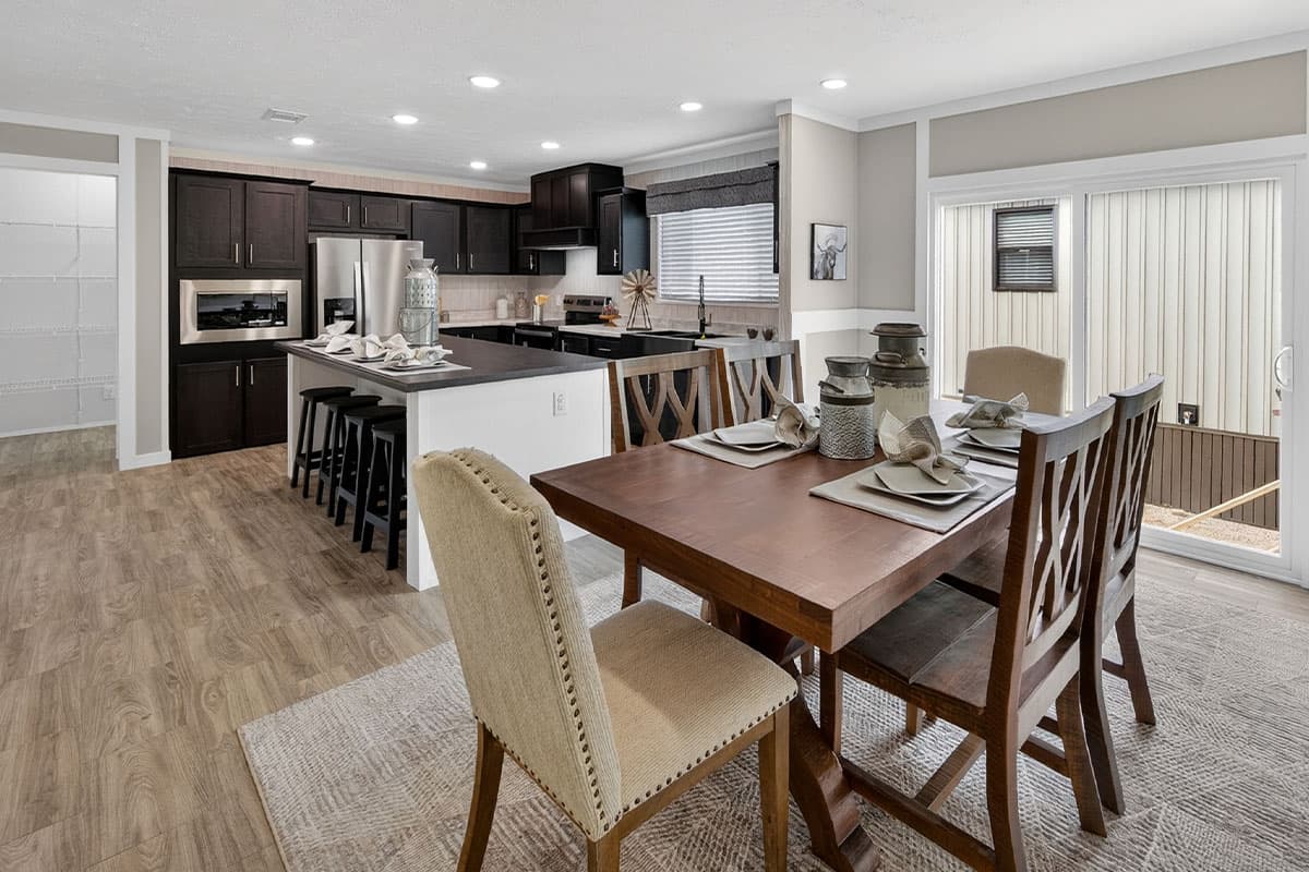 Brookstone md-65-32  home features