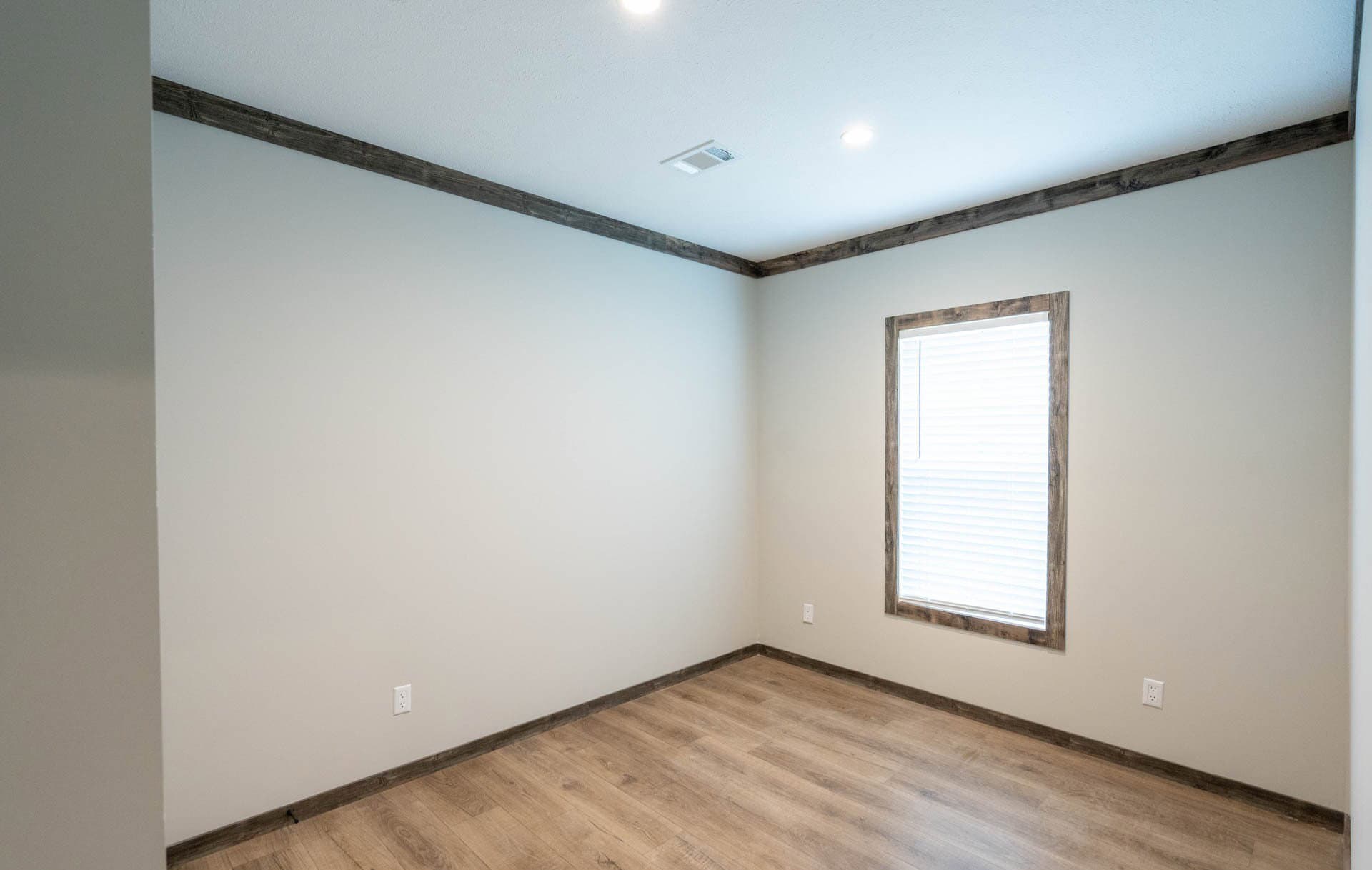 The madison  home features