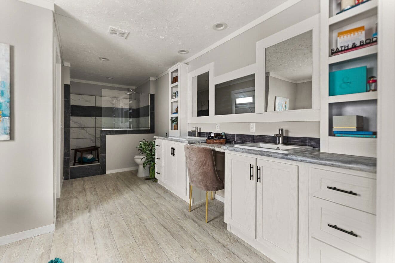 Beam house 32603x bathroom home features