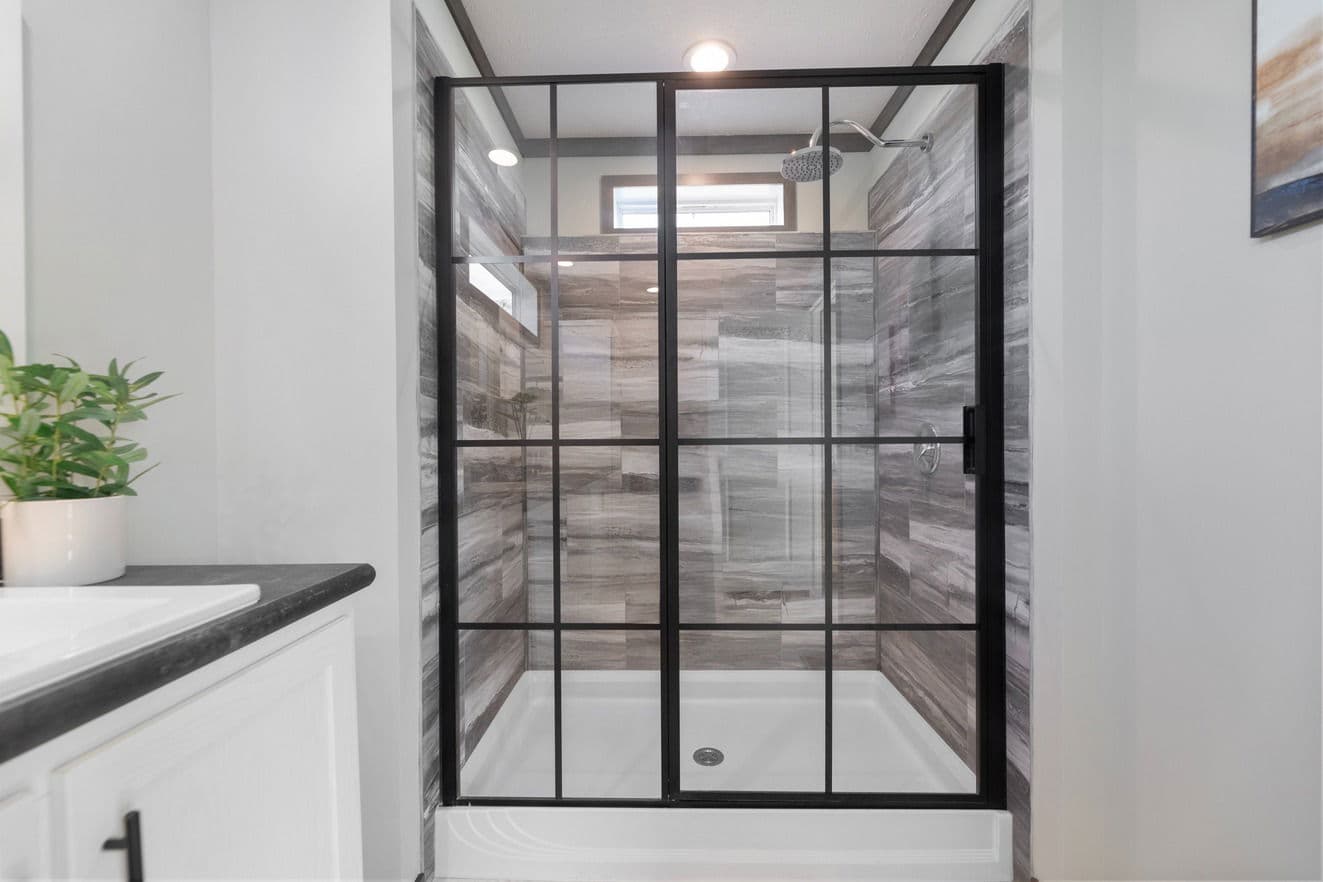 Pioneer 16763k bathroom home features