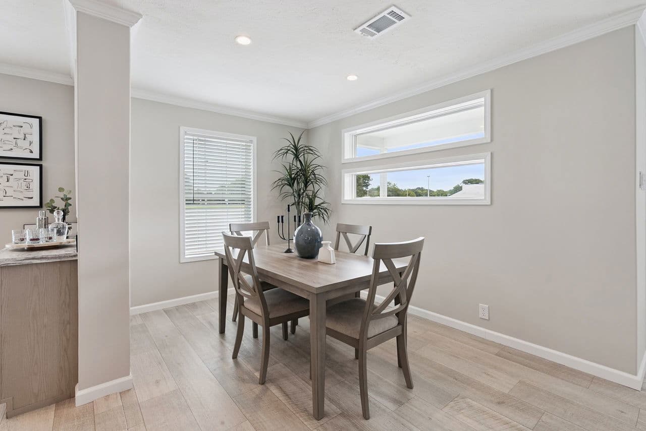 Driftwood interior home features