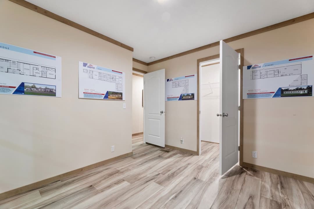 Ascension 16723h bedroom home features