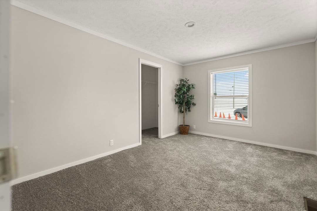 Beam house 32603x bedroom home features