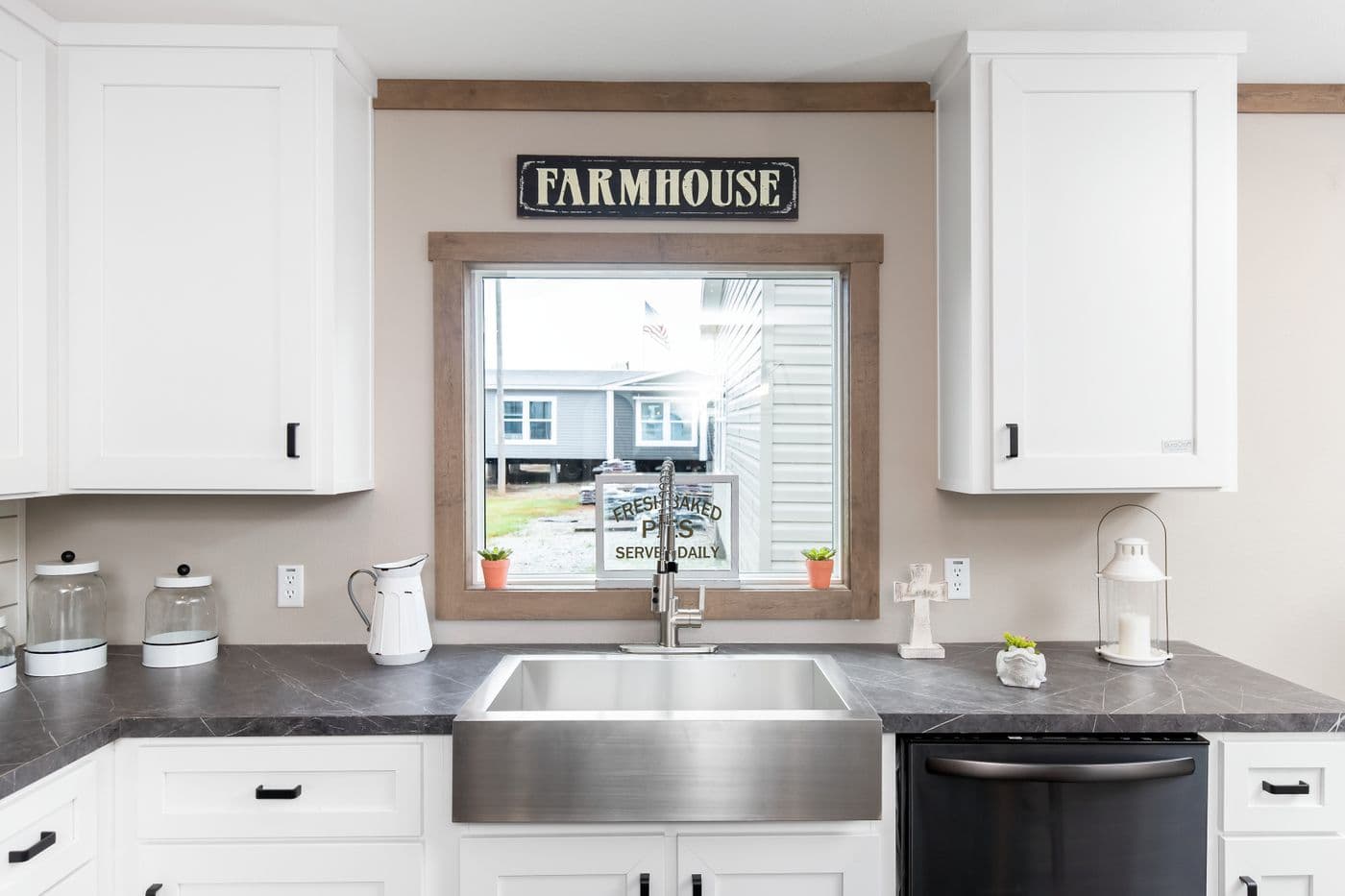 The annie kitchen home features