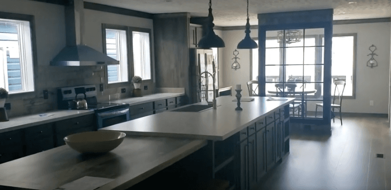 The anderson ii  home features