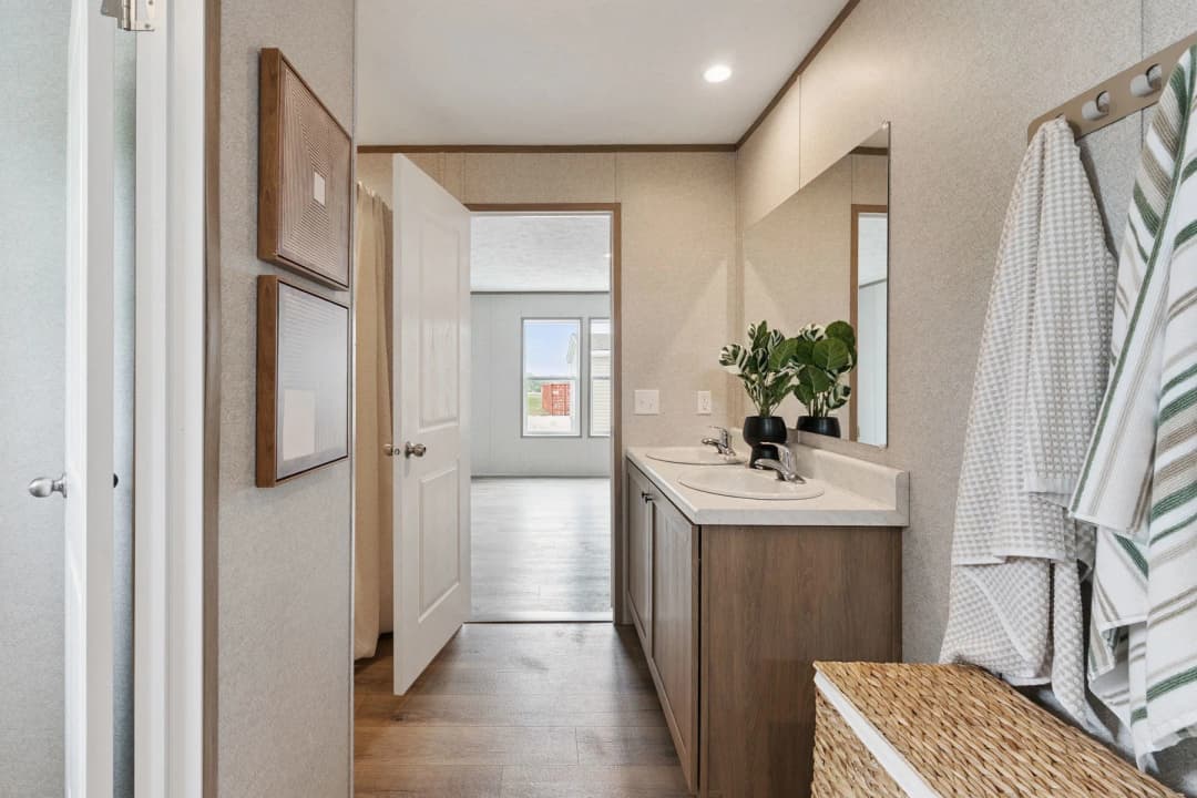 Carlisle bathroom home features
