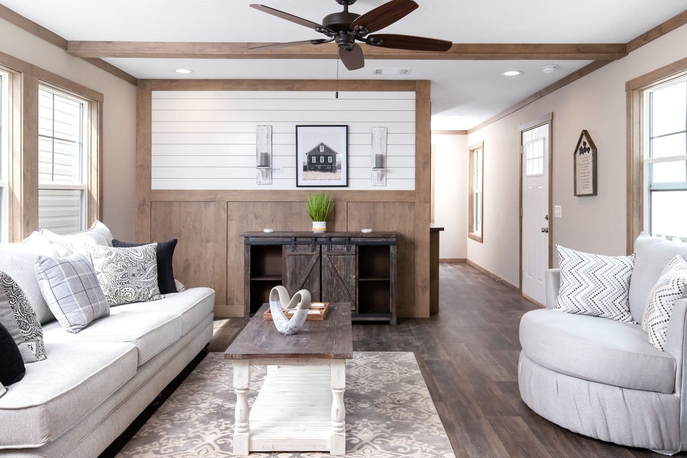 The annie interior home features