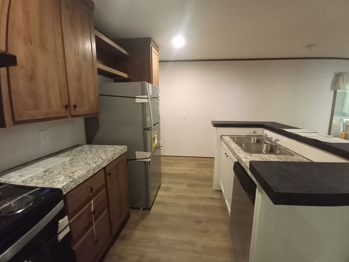 Ultra 16663u kitchen home features