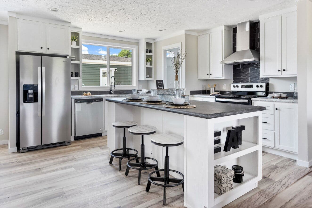 Champ kitchen home features