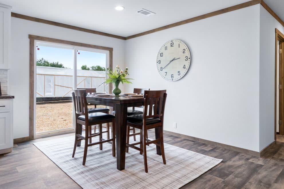 Farm 3 flex elite den interior home features