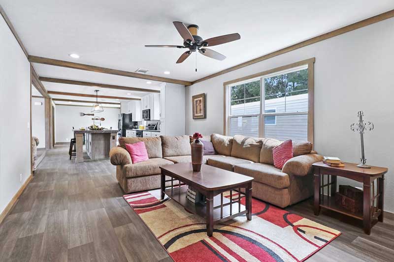 Tinsley  home features