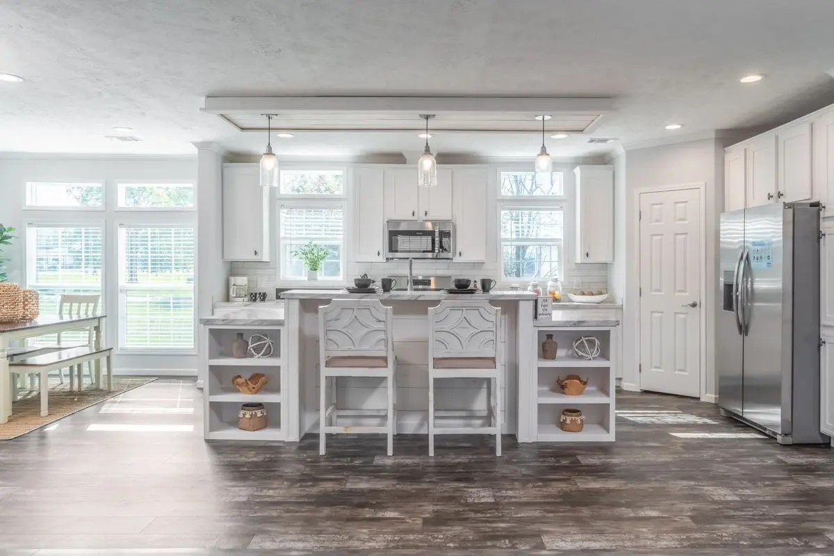 The hewitt hero home features