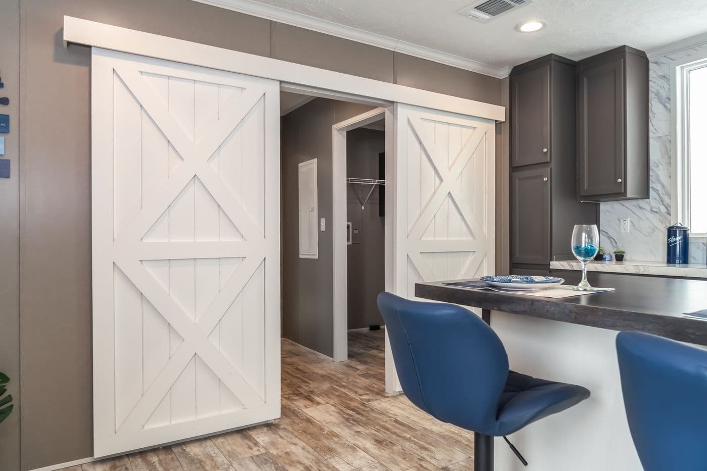 Major kitchen home features