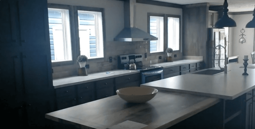 The anderson ii  home features