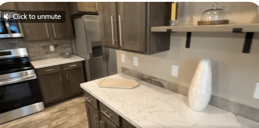 The alexander  home features