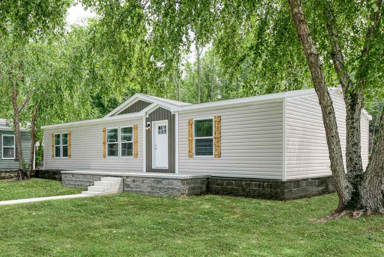 Warrior 32563f hero, elevation, and exterior home features