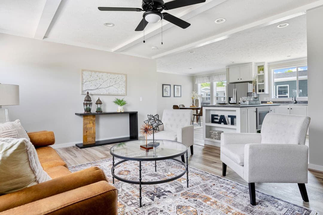 Champ interior home features