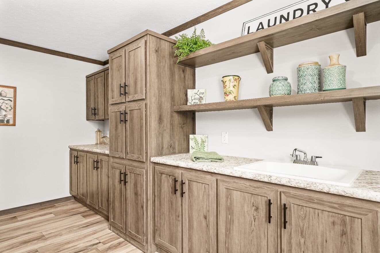 Warrior 32563f kitchen home features