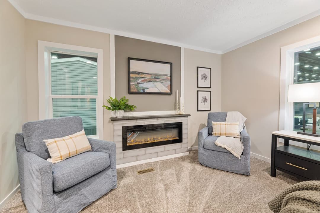 Stratos 28643b interior home features