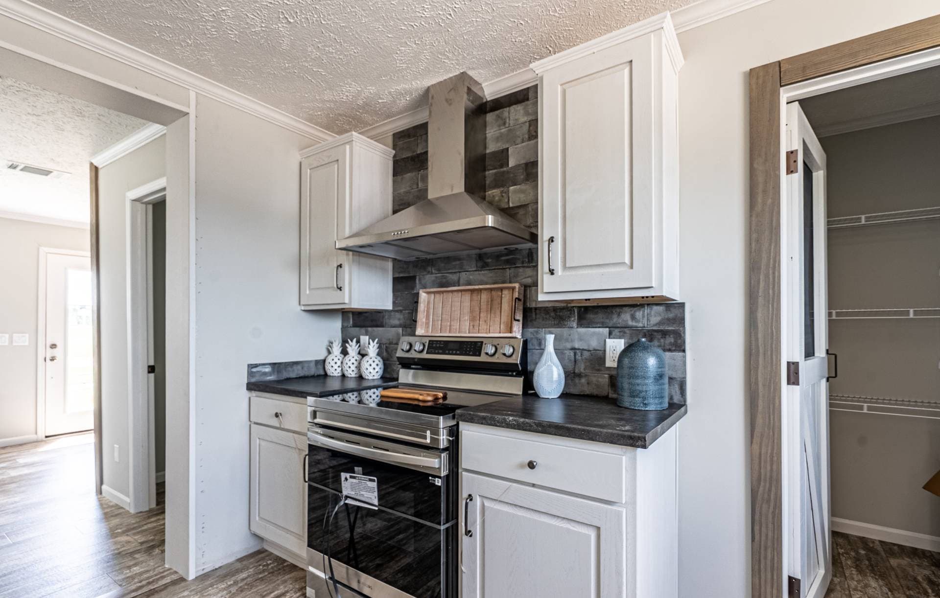 The big easy  home features