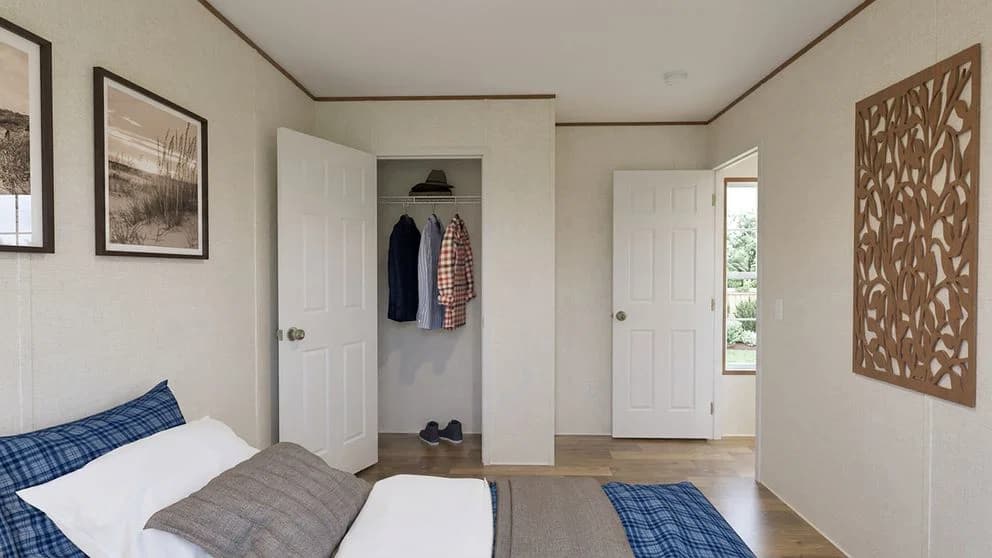 Maple bedroom home features