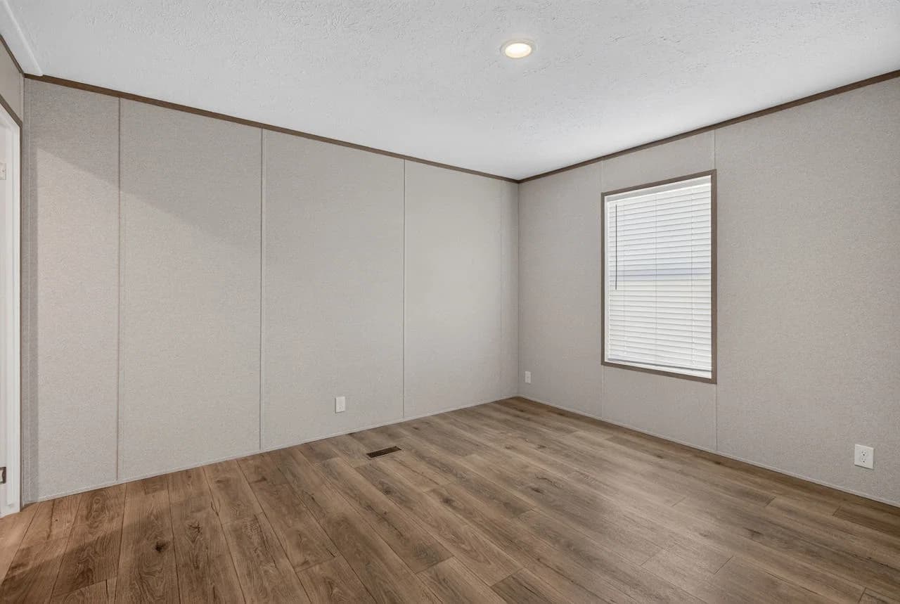 Grove bedroom home features