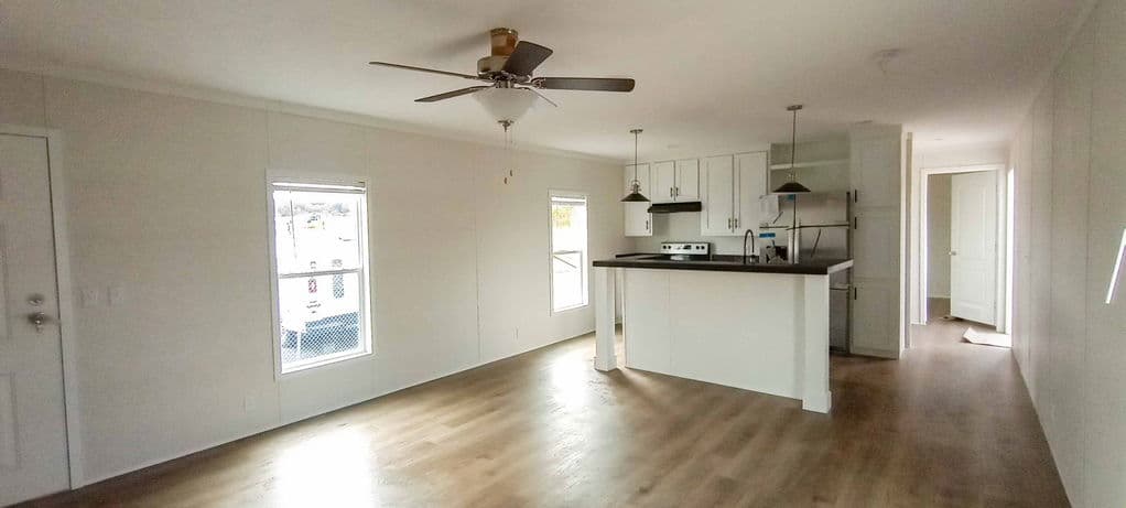 Ultra 16663u interior and hero home features