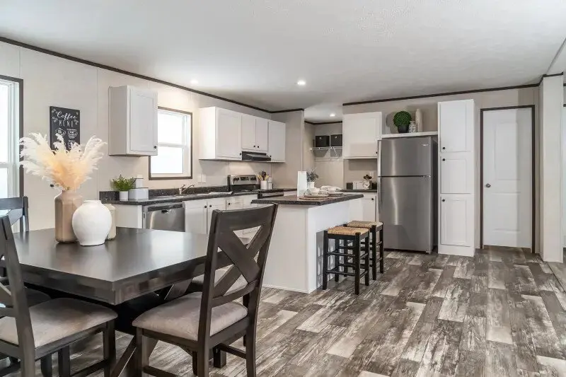 Capstone hero home features