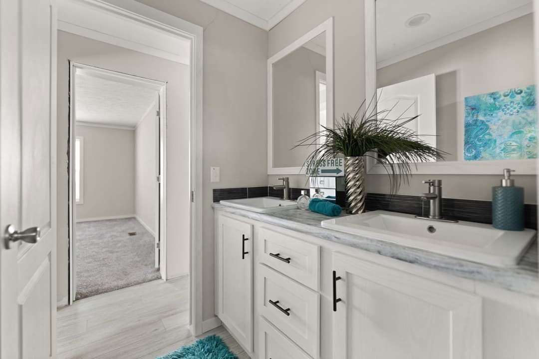 Beam house 32603x bathroom home features