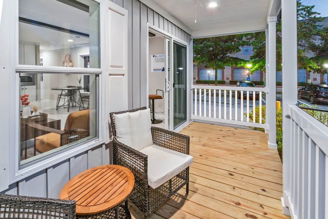 Urban 16462u exterior home features