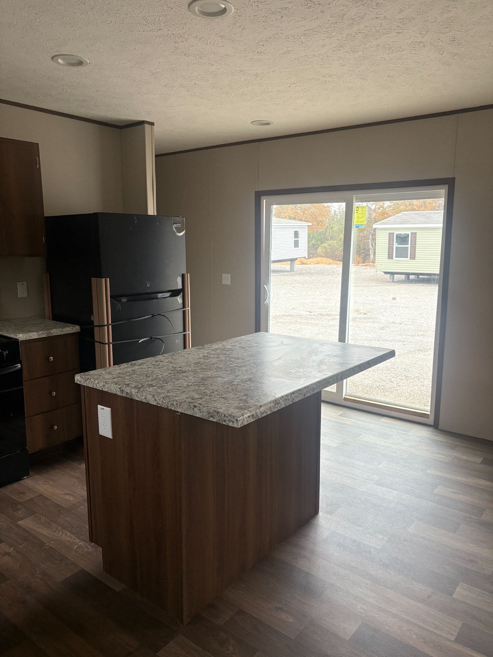 Aspen kitchen home features