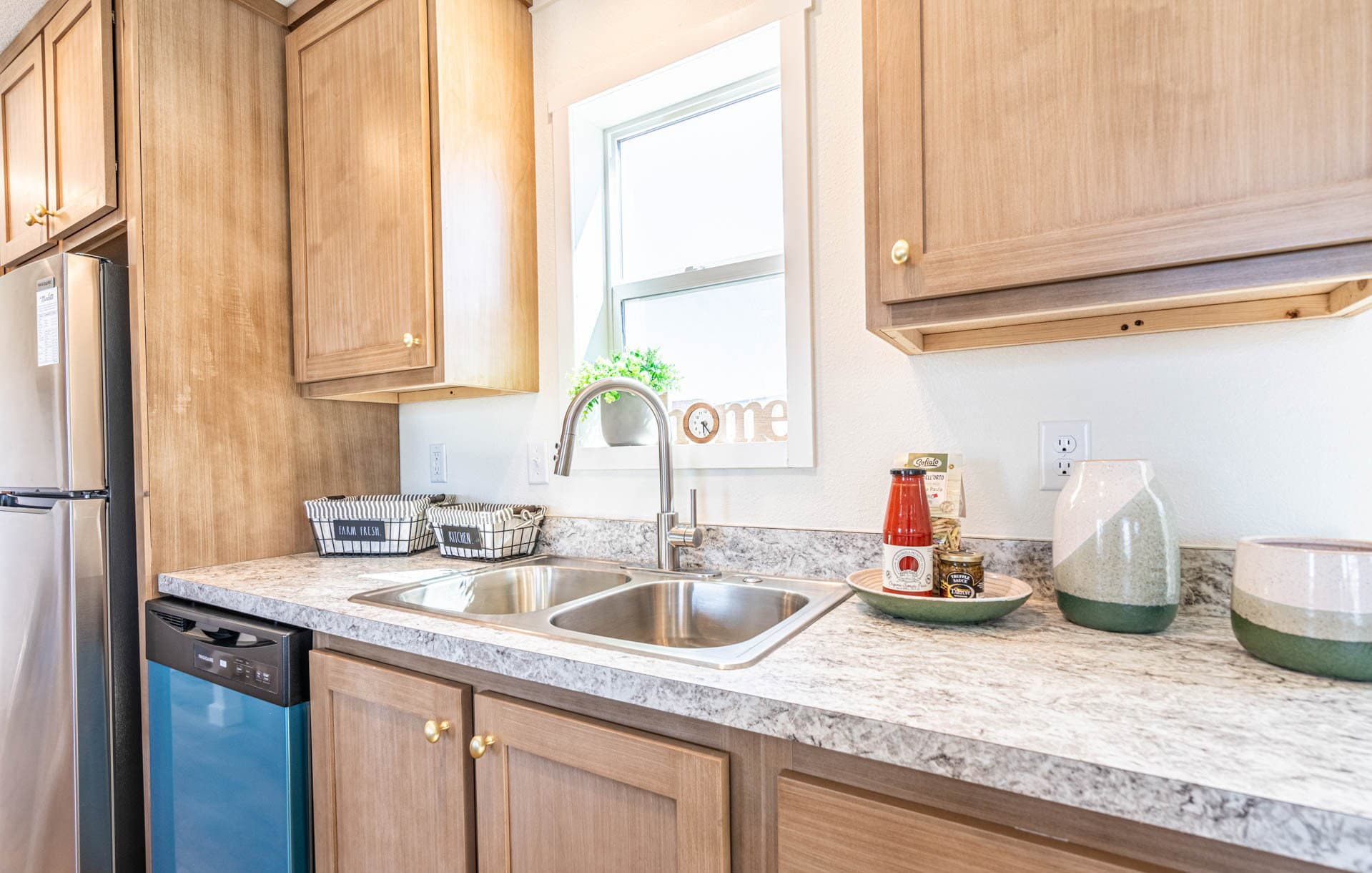 Move on up  home features