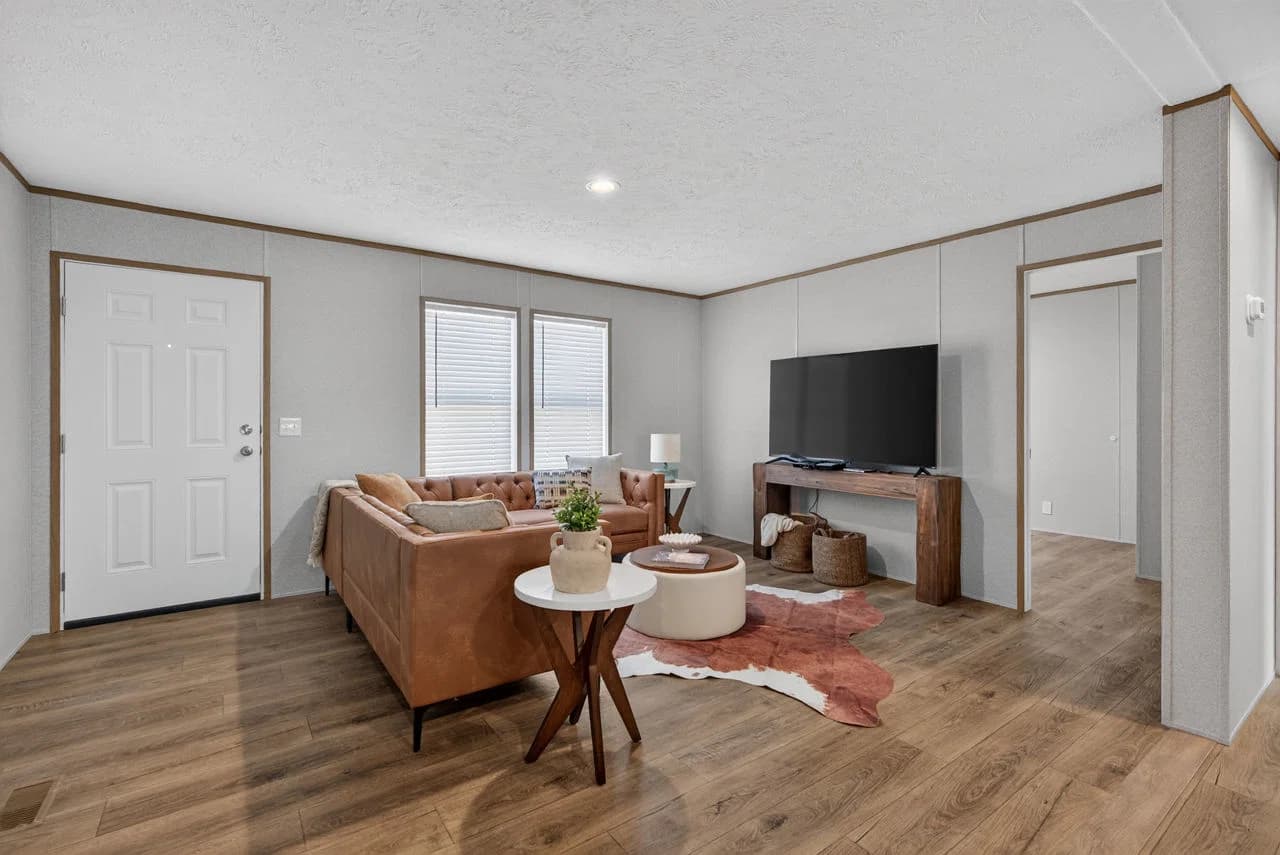 Grove interior home features