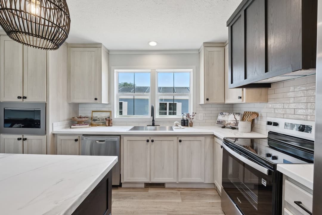 Axis 32563n kitchen home features