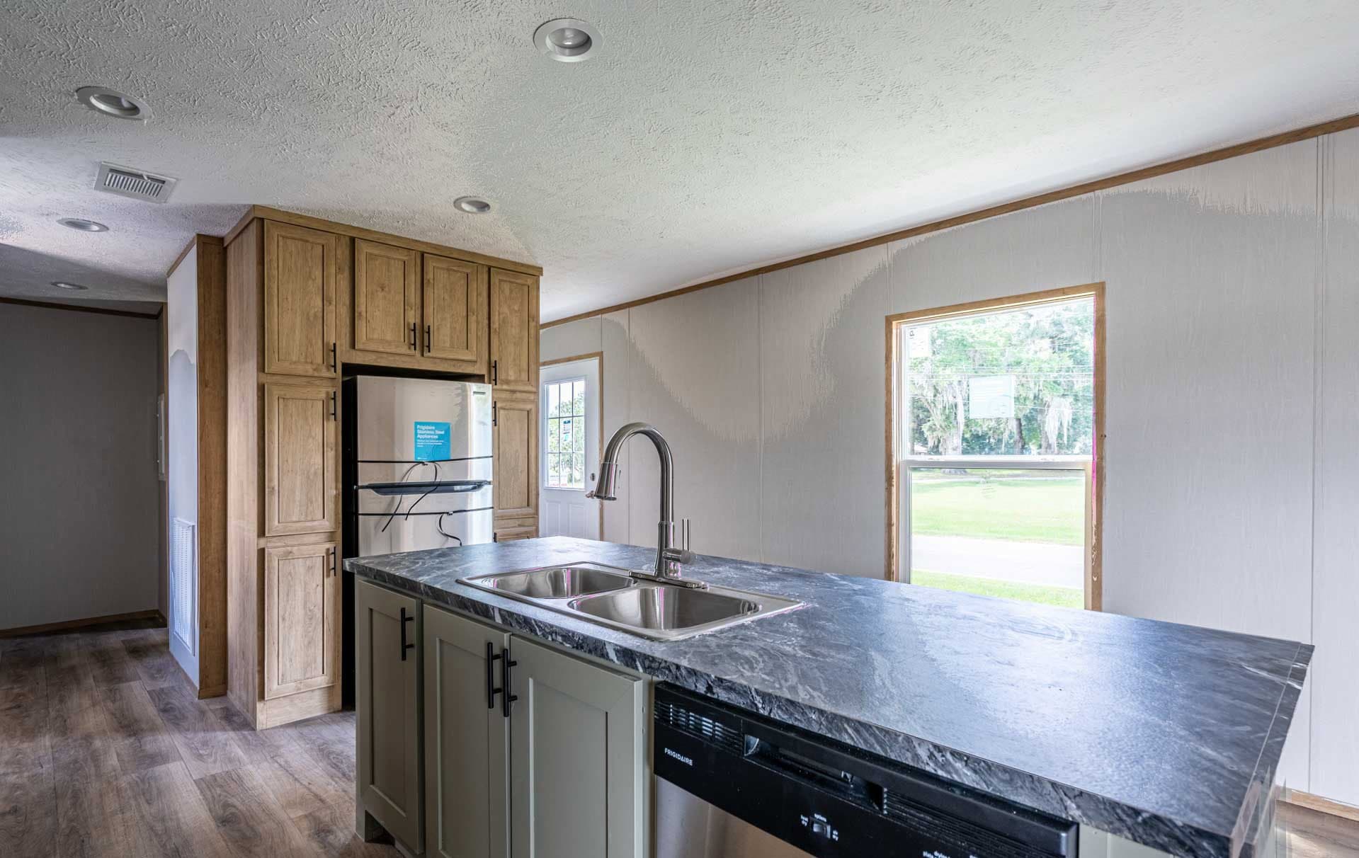 Tide  home features