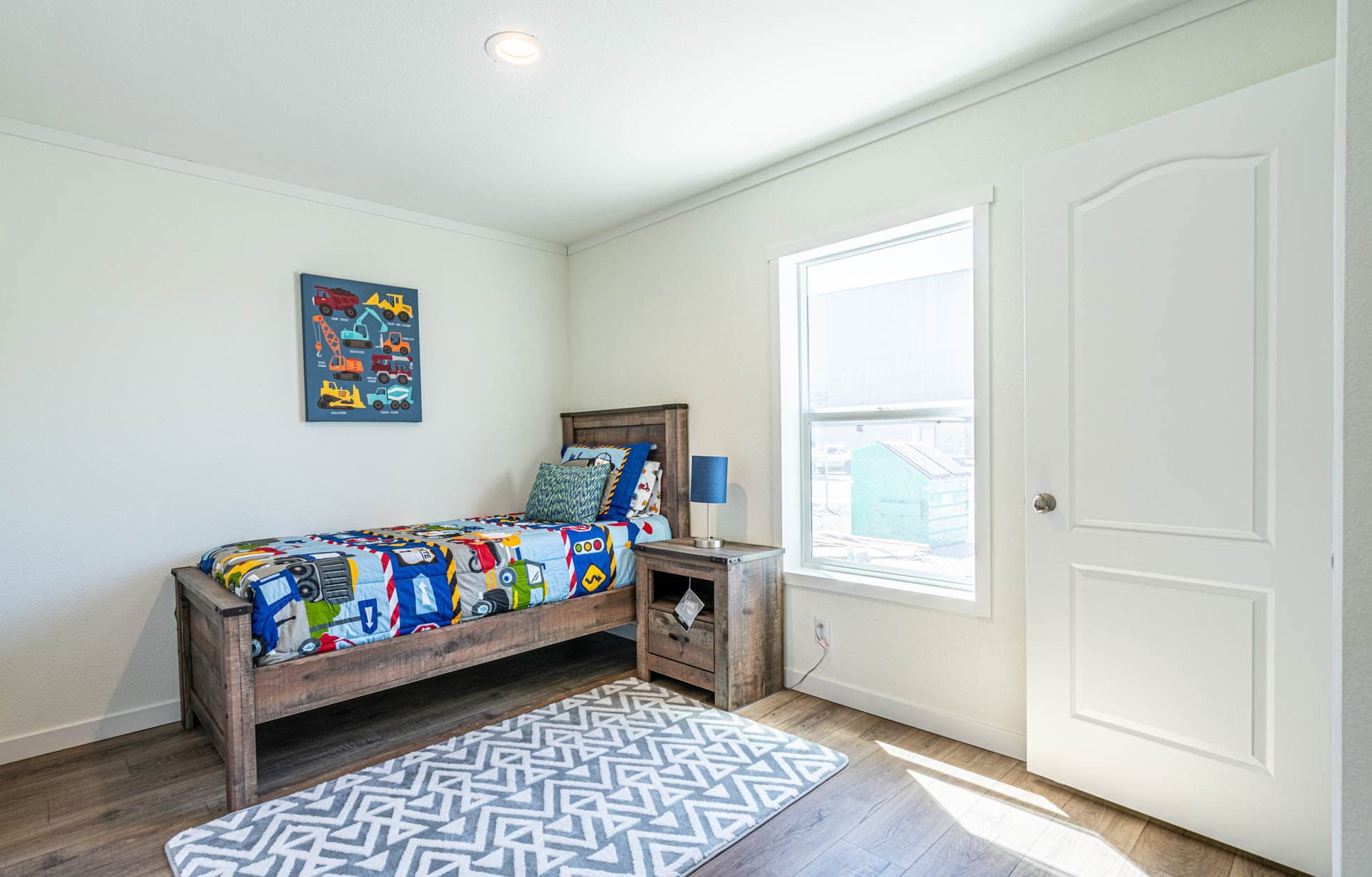 Move on up  home features