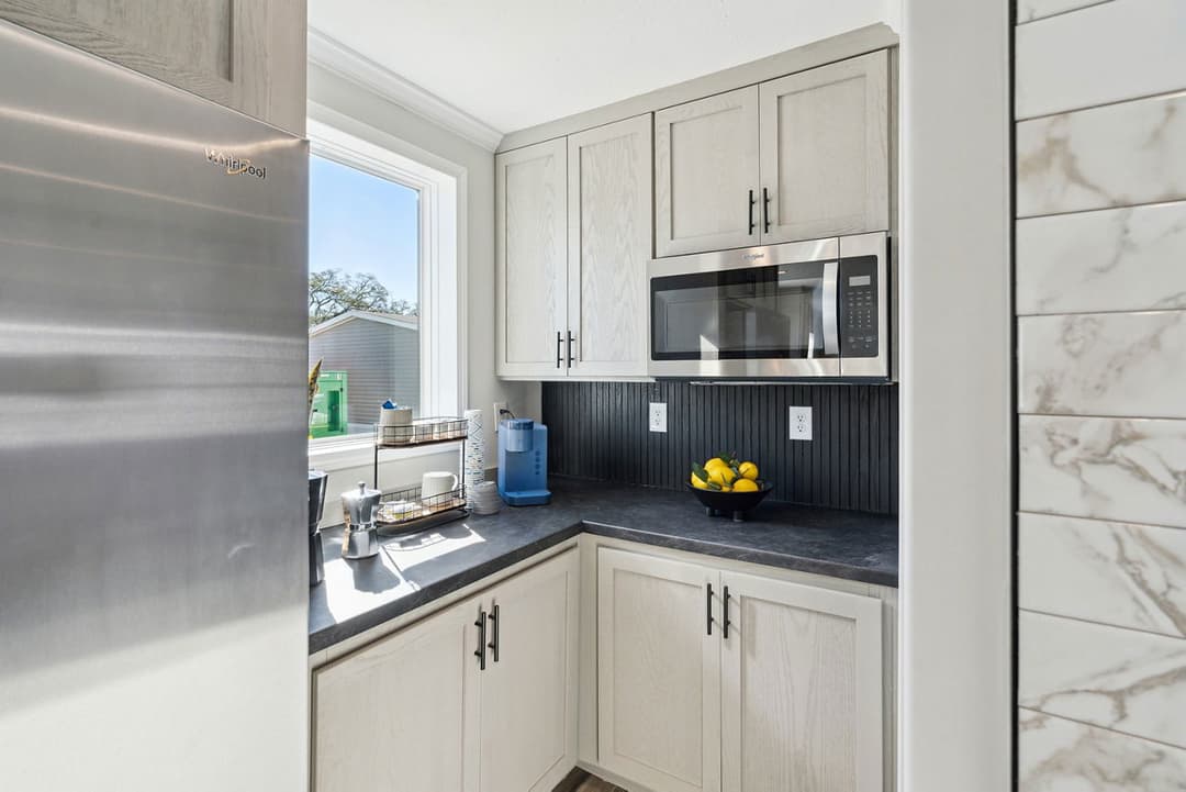 Birchwood kitchen home features