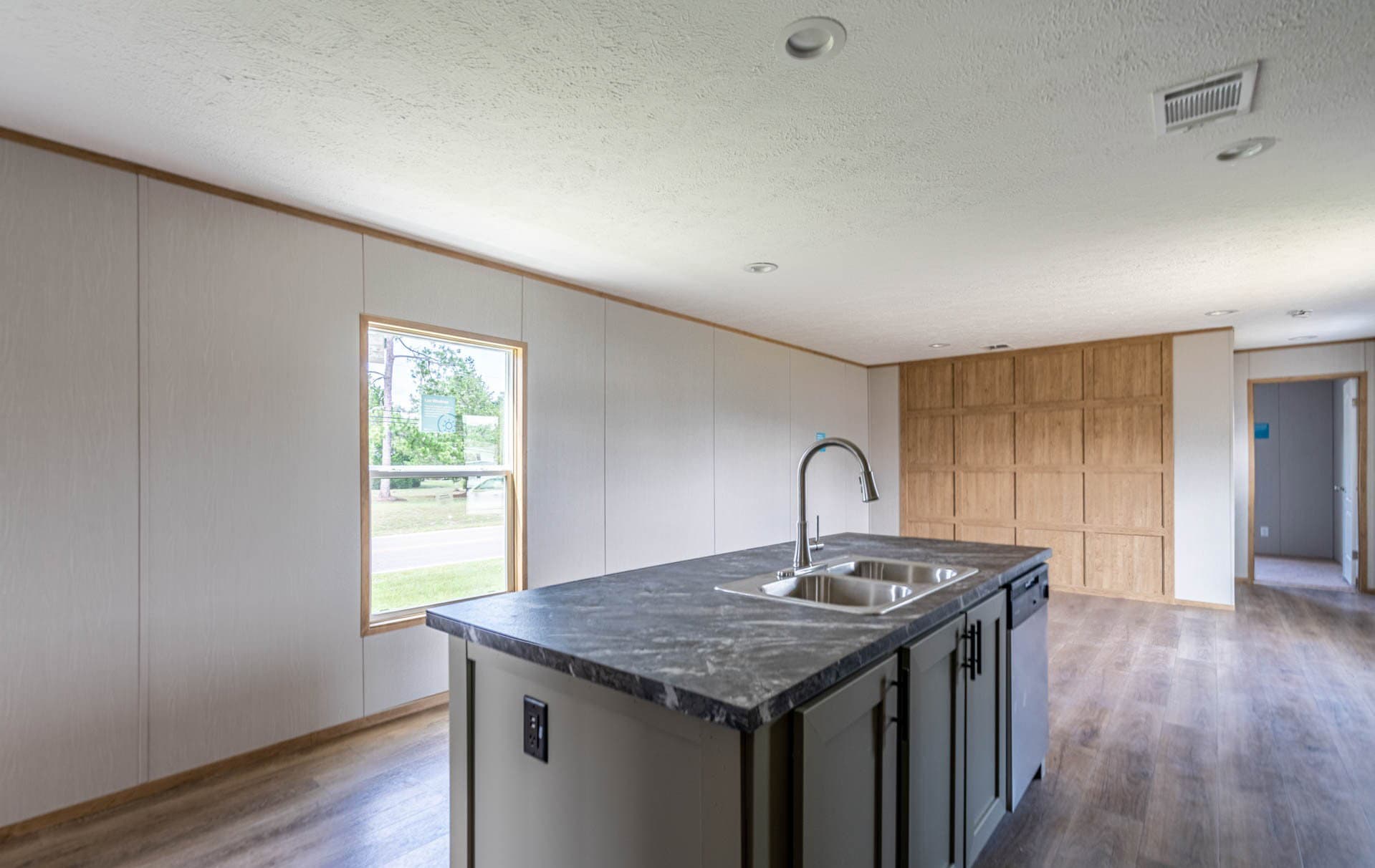 Tide  home features