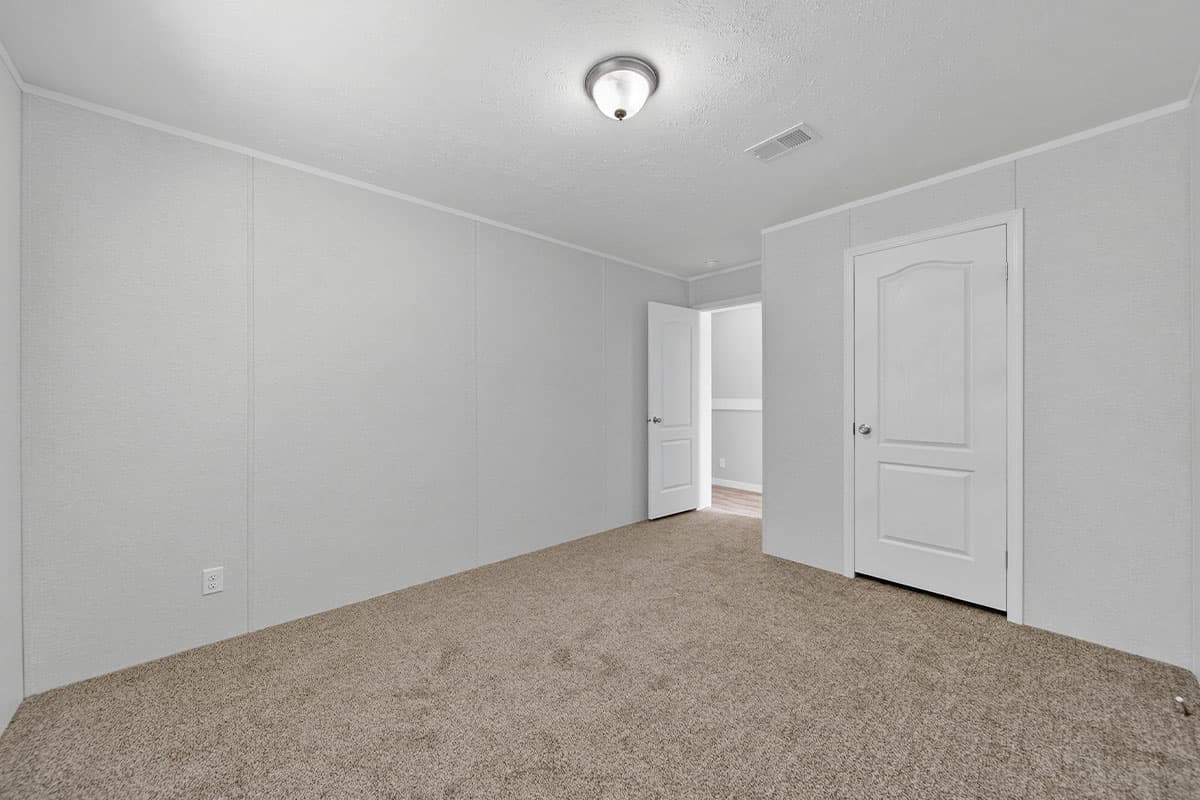 Brookstone md-65-32  home features