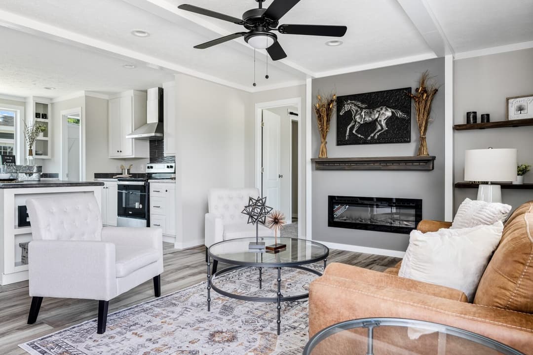 Champ interior home features