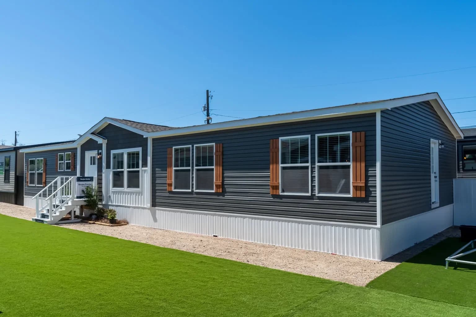 Boujee premier  home features