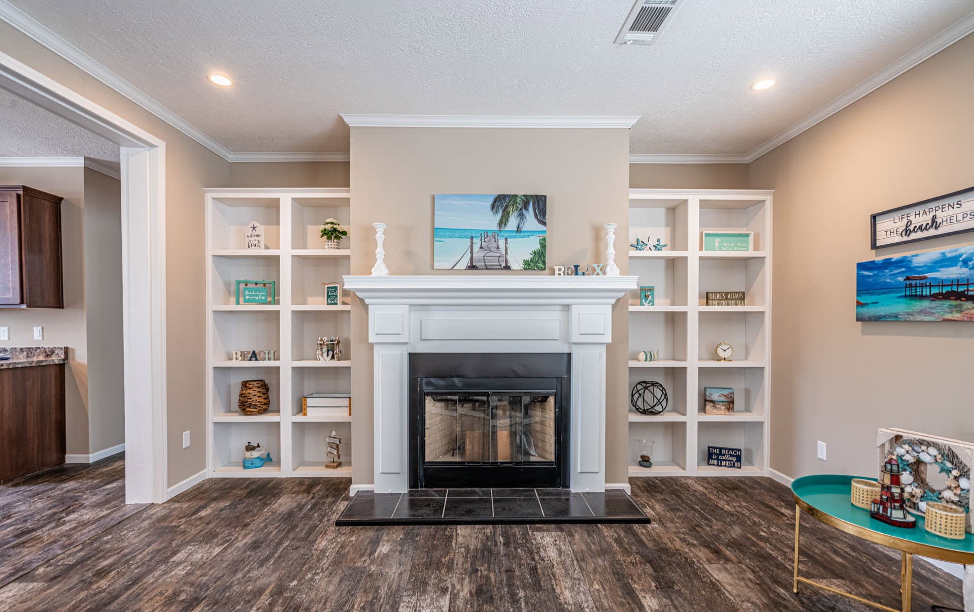 The lloyd ii  home features