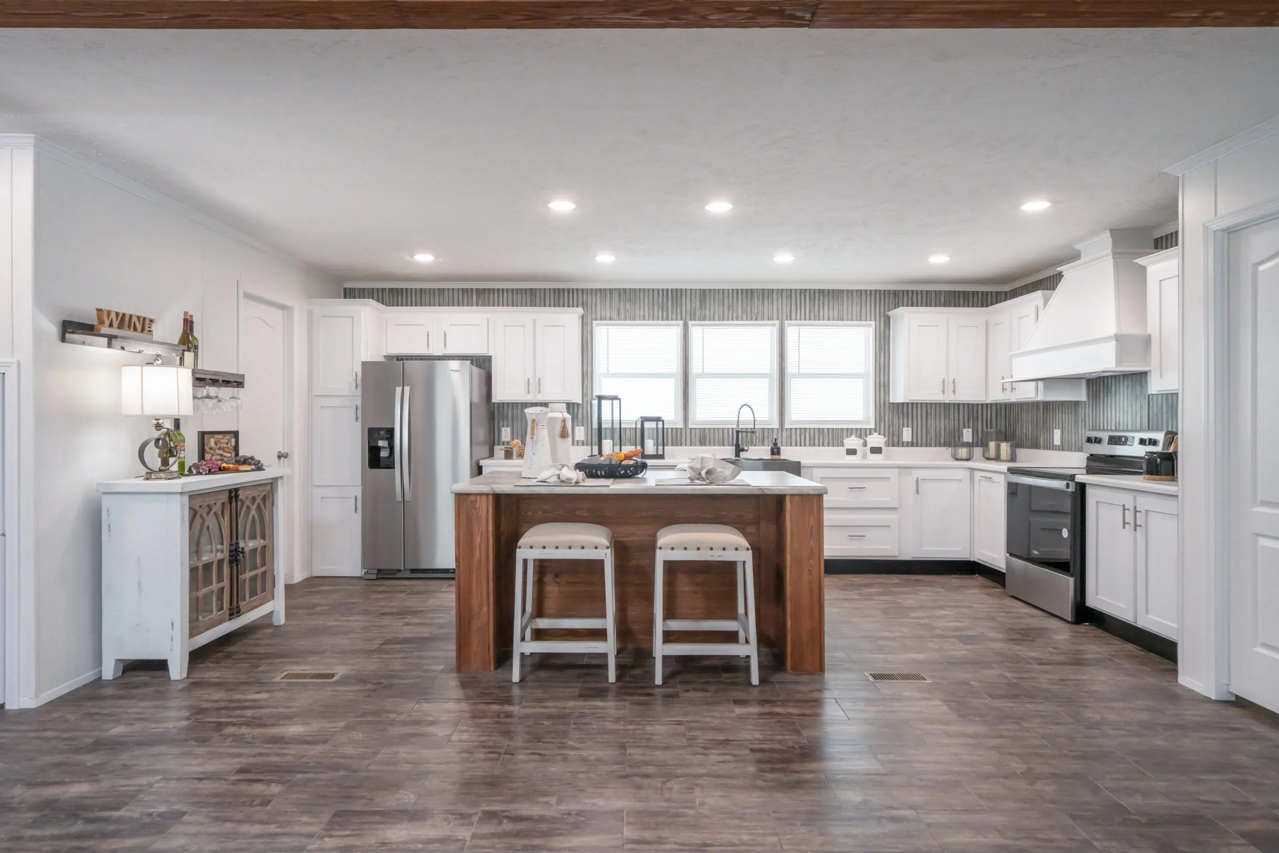 Md-53-32 hero home features