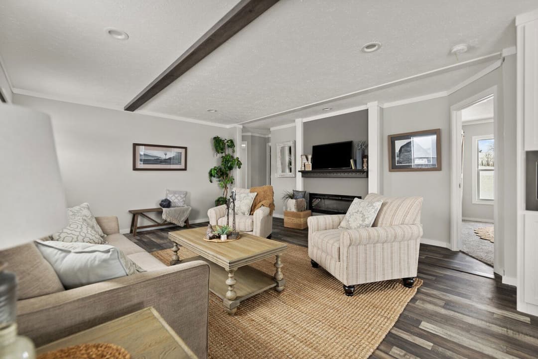 Bella 28483h interior home features