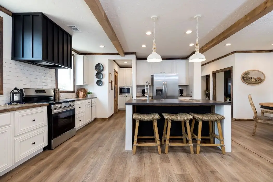 The arabella hero home features