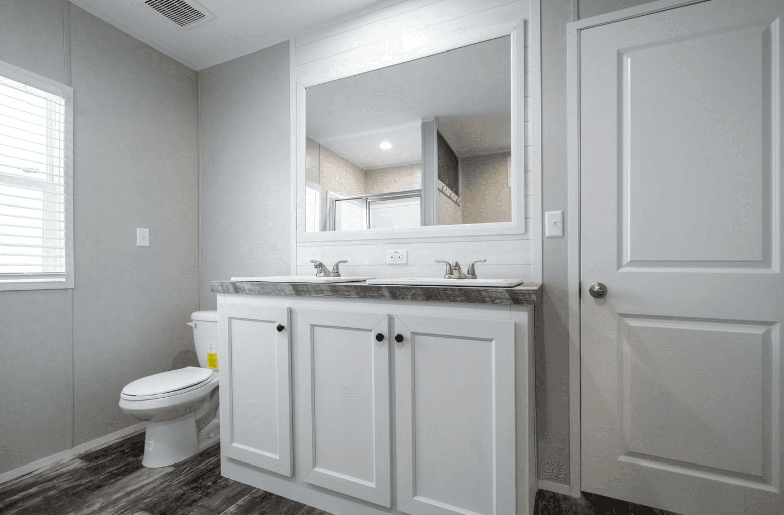 Willow bathroom home features