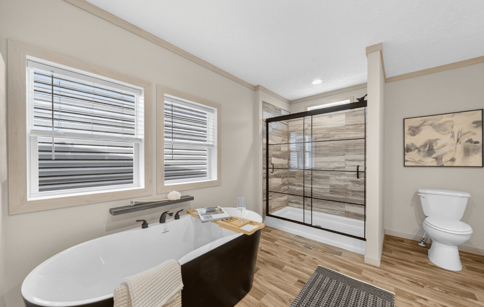 Kodiak 28724x bathroom home features