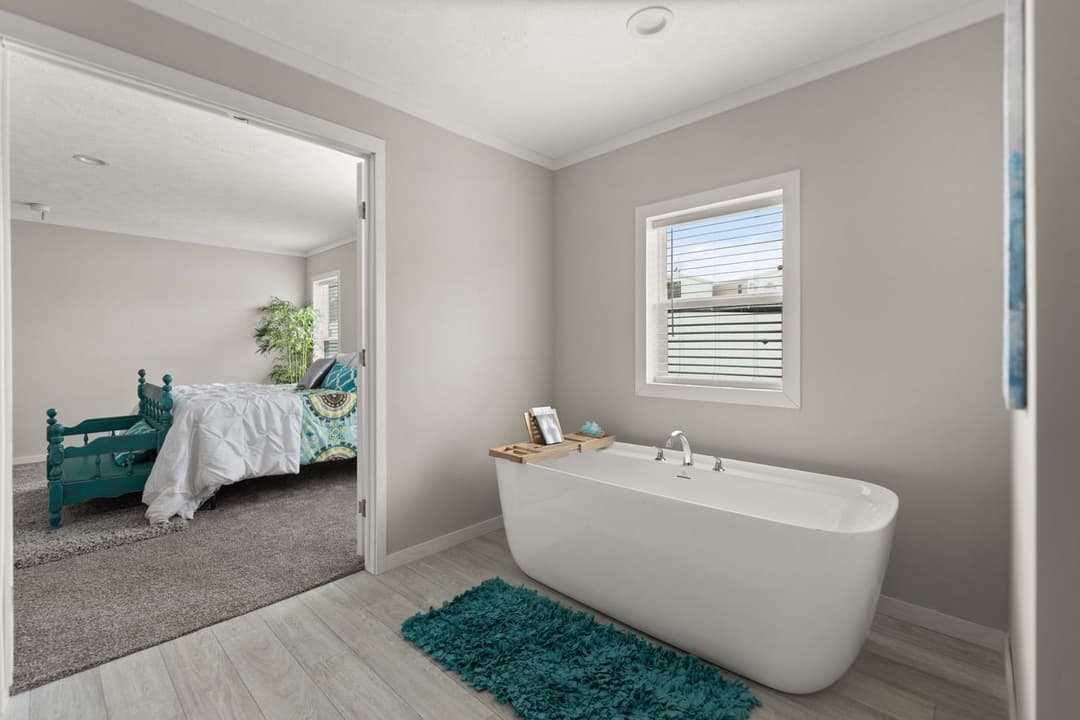 Big beam house 32663x bathroom home features