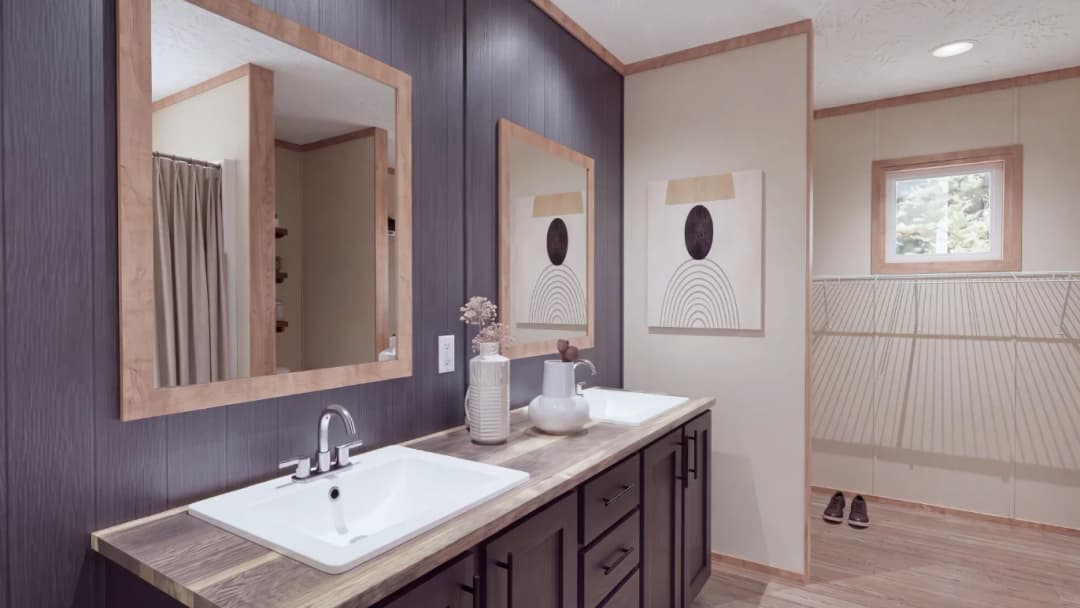 Explorer bathroom home features