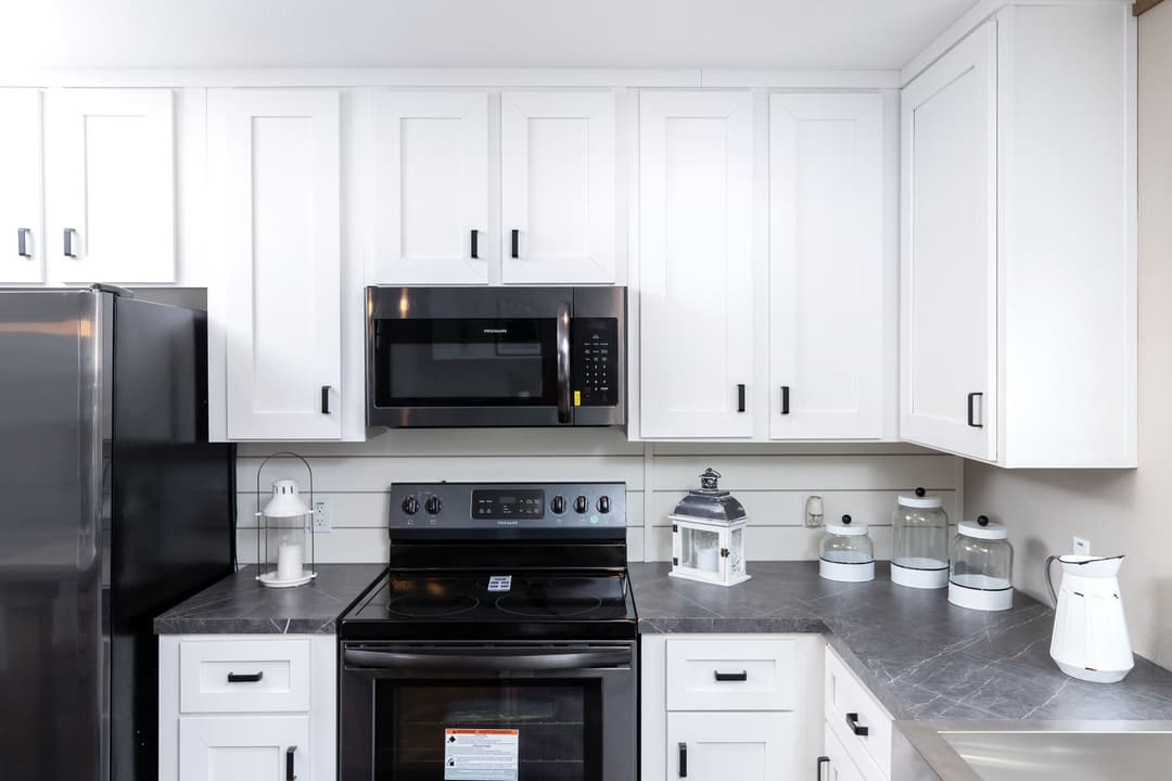 The annie kitchen home features